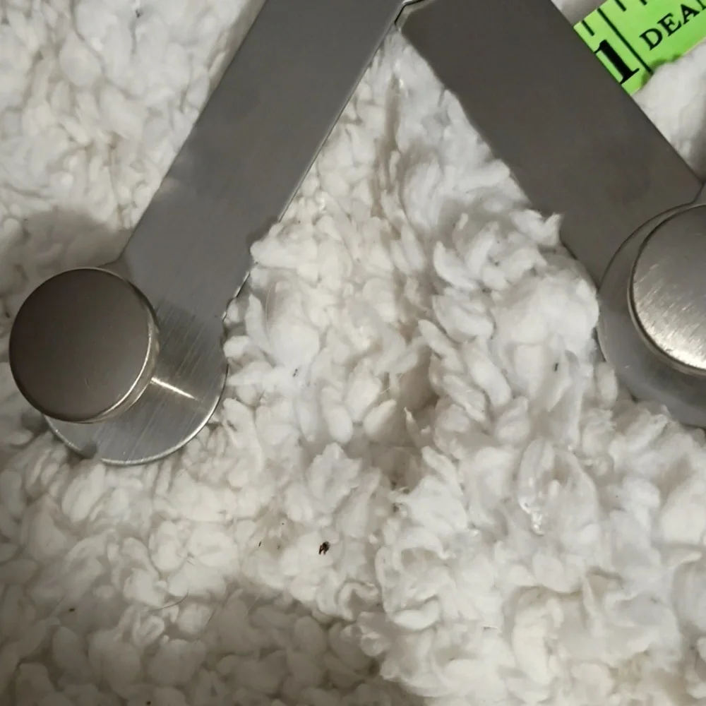 Expandable Over The Door Hanging Coat/Purse Hanger
